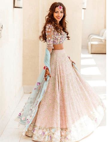 Declips audio library hope you like this video. Latest Bridesmaid Lehenga Designs-25 New Styles To Try In 2020 | Bride reception dresses, Indian ...