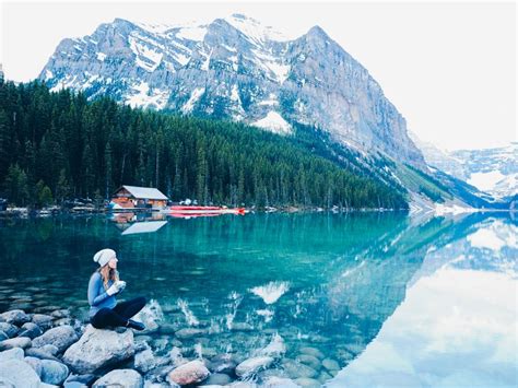 8 Tips For Visiting Lake Louise Canada