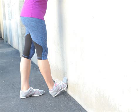 Wall Or Curb Stretch Calf Stretches Best Calf Stretches Posterior