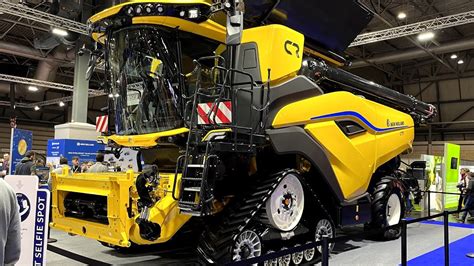 Lamma Show 2024 Highlights New Holland Agriculture Cr11 Combine