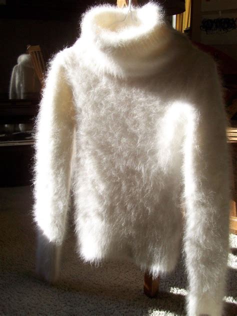 Beautiful White Fluffy Fluffy 80 Angora Sweater By Le Chateau For Sale Breien Truien Breien Trui