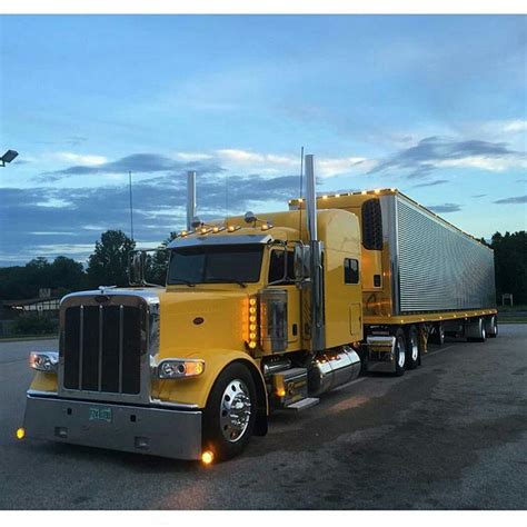 Semitrckn — Peterbilt Custom 389 With Matchin Reefer Big Trucks Big