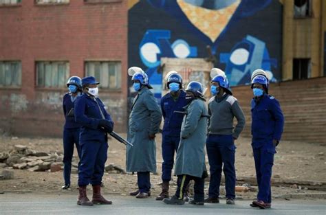 Zimbabwe Police Arrest Protesters Patrol Streets On Day Of Protest Africa Feeds