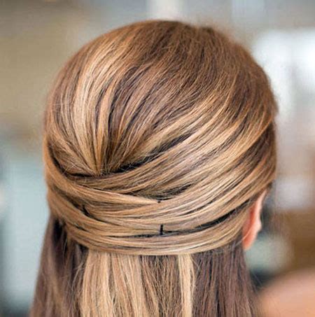 These haircuts are the most popular throughout the world. 15 Easy Bobby Pin Hairstyles that are Actually Pretty