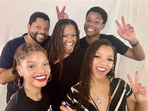 10 Fun Fact About Chloe And Halle Baileys Parents Siblings Ethnicity