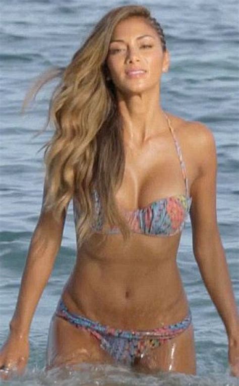 Nicole Scherzinger Shows Off Bikini Body On X Factor Uk E Online
