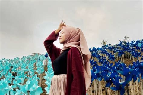 Dan yang pasti, ada fotografer dengan kamera bagus yang siap menjepret posemu. 25 Wisata Hits dan Kekinian di Malang, Banyak Spot Foto ...