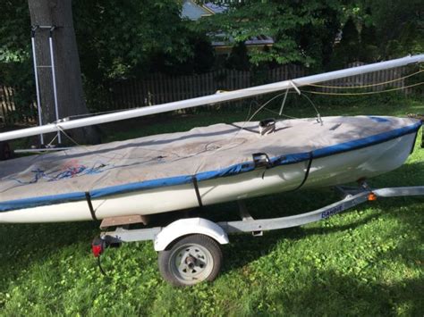 2002 Vanguard 420 Sailboat Race Boat W Sails And Accessories Trailer