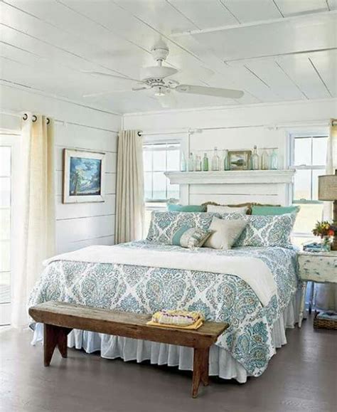 Pin By Anne Robek On Florida Rooms Cottage Style Bedrooms Coastal