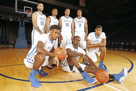 From Strangers To Brothers Tu Basketball Seniors Prepare For Final