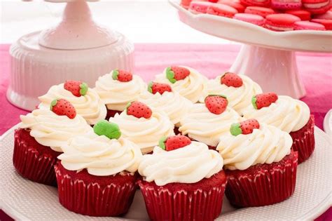 Makes 20 regular size cupcakes or. Strawberry Elmo Birthday Party | Elmo birthday party, Elmo ...
