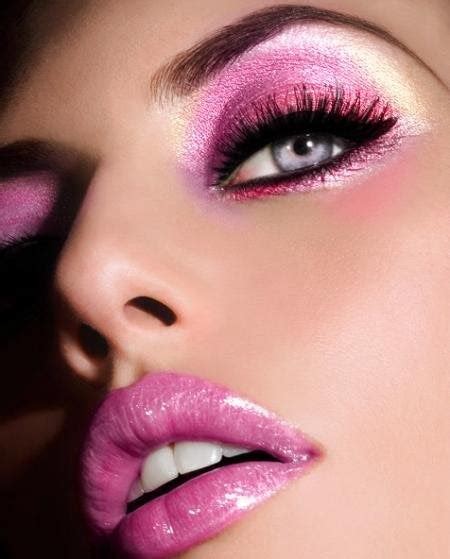 Dramatic Pink Makeup Rpinc