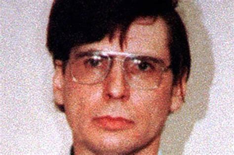 Oct 23, 2019 · dennis nilsen was jailed for life in 1983 for the murder of six men. Dennis Nilsen dead: Serial killer dies in prison aged 72 ...