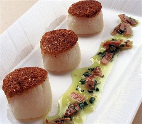 Noix de coquille Saint - Jacques en croûte de Comté et noisette en 2020