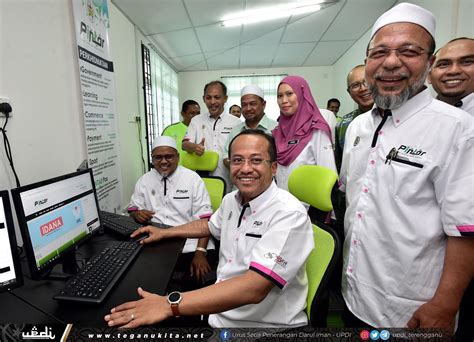 Karangan bahasa melayu tingkatan 1; Berita