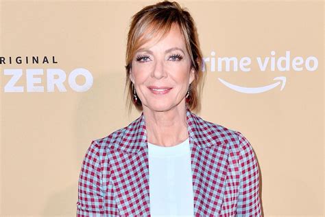 Allison Janney Says She Doesnt Regret Not Getting Married Or Having