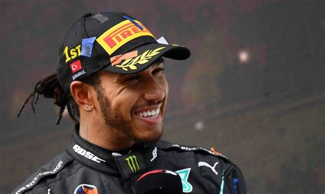 Hamilton's error cost him and mercedes a . Confira quais recordes Lewis Hamilton ainda tem para ...