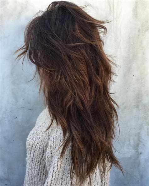 This results in the volume and texture of the hairstyle. 27 Flattering Haircuts with Choppy Layers