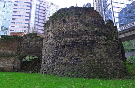 London Wall The London Wall Was The Defensive Wall First B Flickr