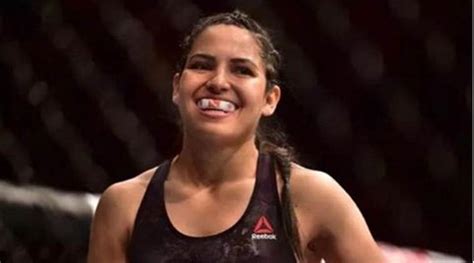 UFC Fighter Polyana Viana Beats Up Man Trying To Steal Her Phone Sport Others News The