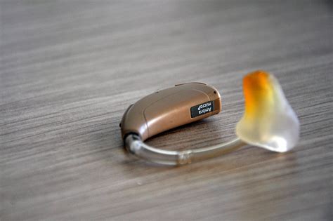 How to clean hearing aids of wax. How to Remove Ear Wax from a Hearing Aid: 5 Steps (with ...