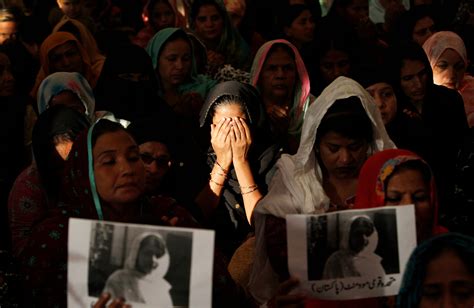 pakistan angry over taliban shooting of schoolgirl the new york times