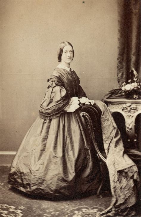 40 Amazing Photos Of Victorian Ladies In Evening Gowns From The 1850s