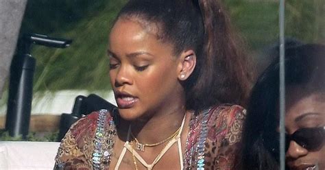 Balooggs Blog Rihanna Shows Off Her Ample Cleavage In Bikini While