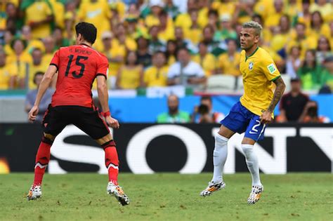 Brazil and mexico have already met three times at the world cup finals: 2014 World Cup Photos - Mexico vs Brazil | World Cup