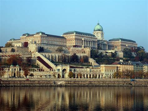 16km do centro da cidade. Budapeste: onde fica, idioma, moeda e mapa turístico