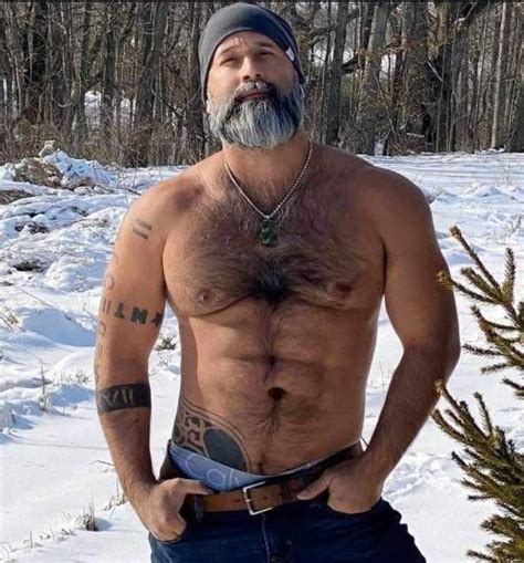 pin by gagabowie on bears in snow sexy bearded men bearded men hot scruffy men
