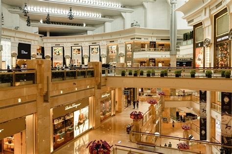 The Top 5 Shopping Malls in Uluwatu - Bali Travel Stories