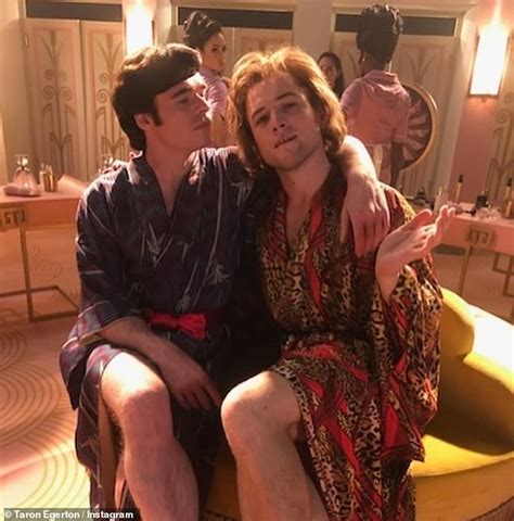 Richard Madden Reveals Filming Sex Scenes With Taron Egerton In Elton John S Rocketman Weren T