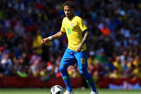 brazil 2 croatia 0 neymar makes decisive return mykhel