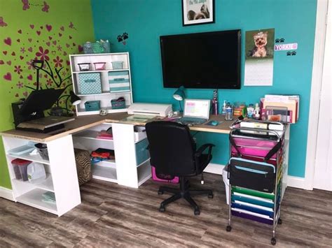 A lot of you have been waiting for the day the cricut craft room would be open to everyone. CRAFT ROOM ️ | Craft room organization, Small craft rooms ...