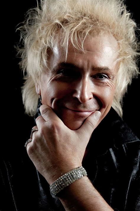 'Rod Stewart Experience': Rick Larrimore does tribute concerts at Cabaret