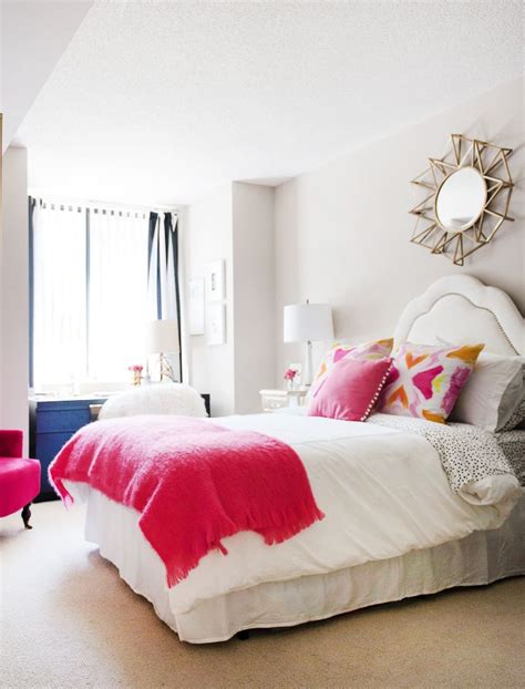 This Bloggers Bedroom Proves Hot Pink Isnt Just For Teenagers The