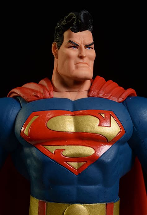 Review And Photos Of Dark Knight Returns Batman Superman Action Figures