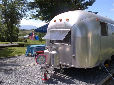 Caravels were only made from 1965 to 1969 acquired from richard rawlings of gas monkey garage who bought this airstream during the filming of garage. 1966 Airstream Caravel 17 - Virginia