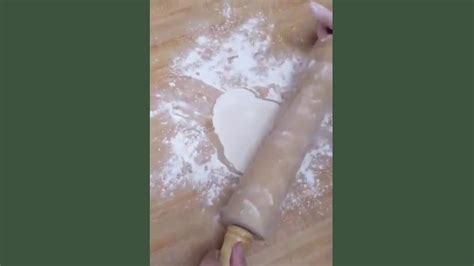 Almond flour, warm water, sea salt, active dry yeast, bread flour and 1 more almond flour bread well plated baking soda, coconut oil, cinnamon, flaxseed meal, apple cider vinegar and 5 more How to Make Self-rising Flour and a 2 ingredient flat ...