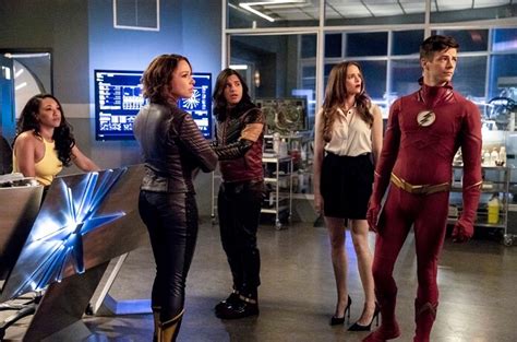 the flash người hùng tia chớp mùa thứ năm lên sóng với cực nhiều bất ngờ phim âu mỹ việt