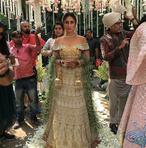 Kareena kapoor khan is giving out major begum of pataudi vibes in her latest photoshoot. Veere di Wedding | Bridal lehenga, Kareena kapoor wedding, Bridal dresses