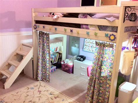 100 Cute Loft Beds College Dorm Room Design Ideas For Girl 68 En 2019 Dorm Queen Loft Beds