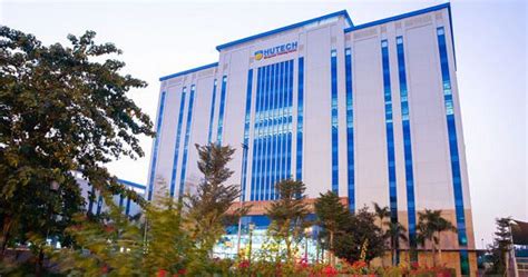 Đây là lần đầu mình review về hutech, ngôi trường mình đang theo học, vì là lần đầu review nên có nhiều sai xót, nếu các bạn có. Danh sách Lăng kính HUTECH - HUTECH