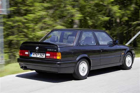 Bmw 3 Series Coupe E30 Specs And Photos 1982 1983 1984 1985 1986