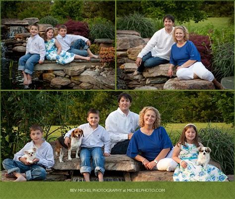 Lend beauty to the stars by taking advantage of the open skies. Outdoor Family Portraits | Outdoor family photography ...