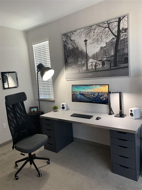Clean And Simple Home Office Design Home Office Setup Home