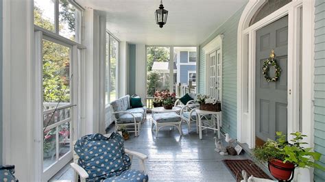 Screened In Porches As Outdoor Living Spaces Screened In Porches Make A Comeback In Maryland
