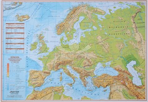 Europa Mapa Fizyczna W Ramie Drewnianej