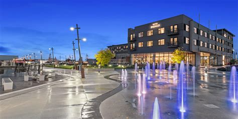 Everett Hotel Deals For Hotel Indigo Seattle Everett Waterfront